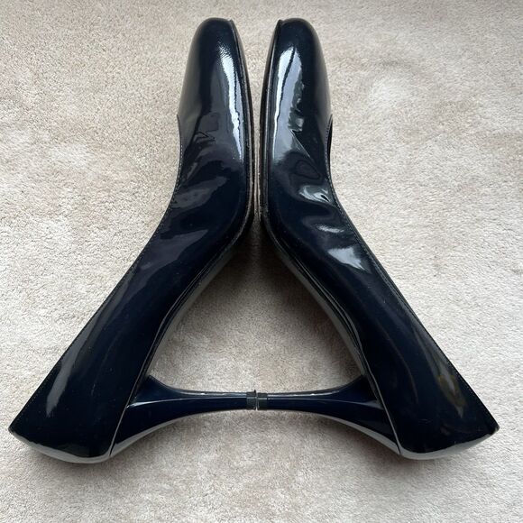 Stuart Weitzman Dark Navy Blue Patent Leather Heel Pumps Women 7.5 W Rounded Toe - Picture 4 of 15